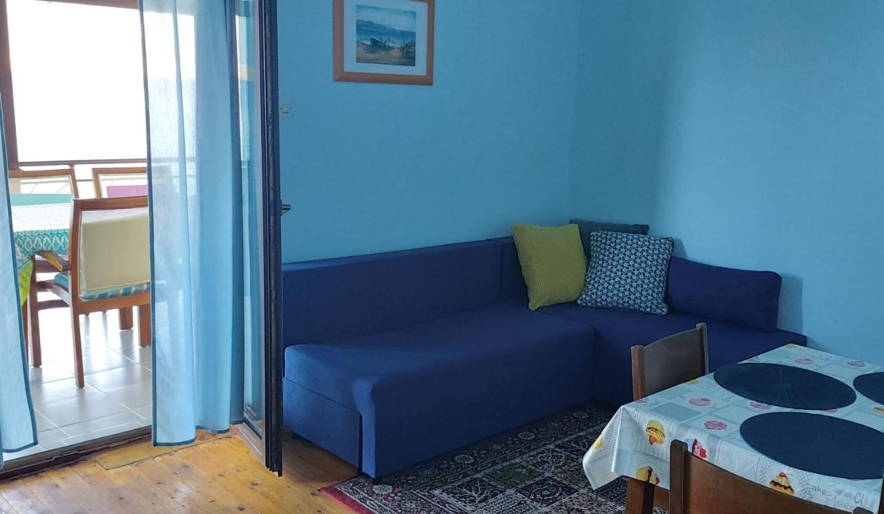 Apartmani Ana Karlobag Exterior foto